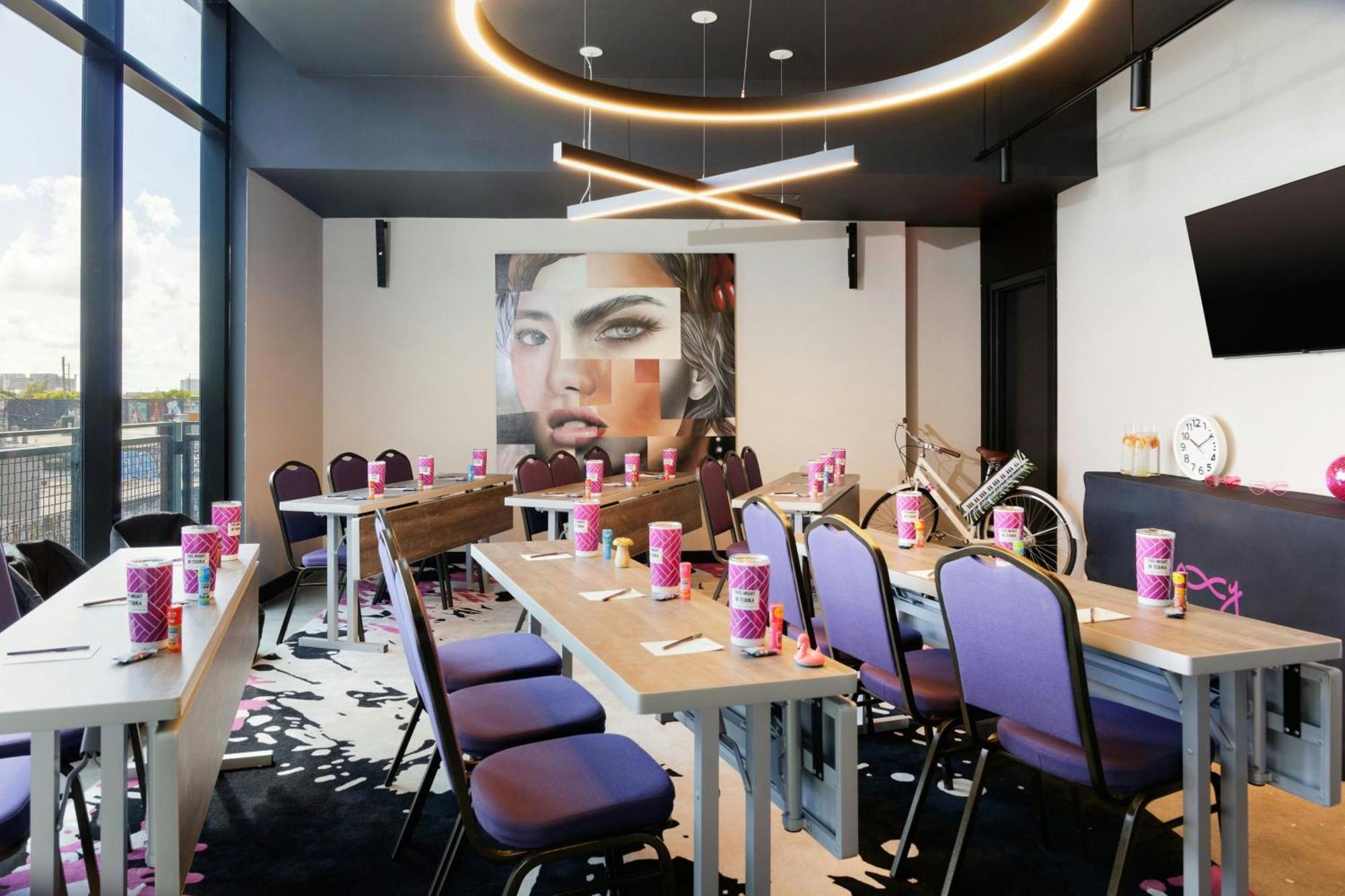 Moxy Miami Wynwood Hotel Exterior photo