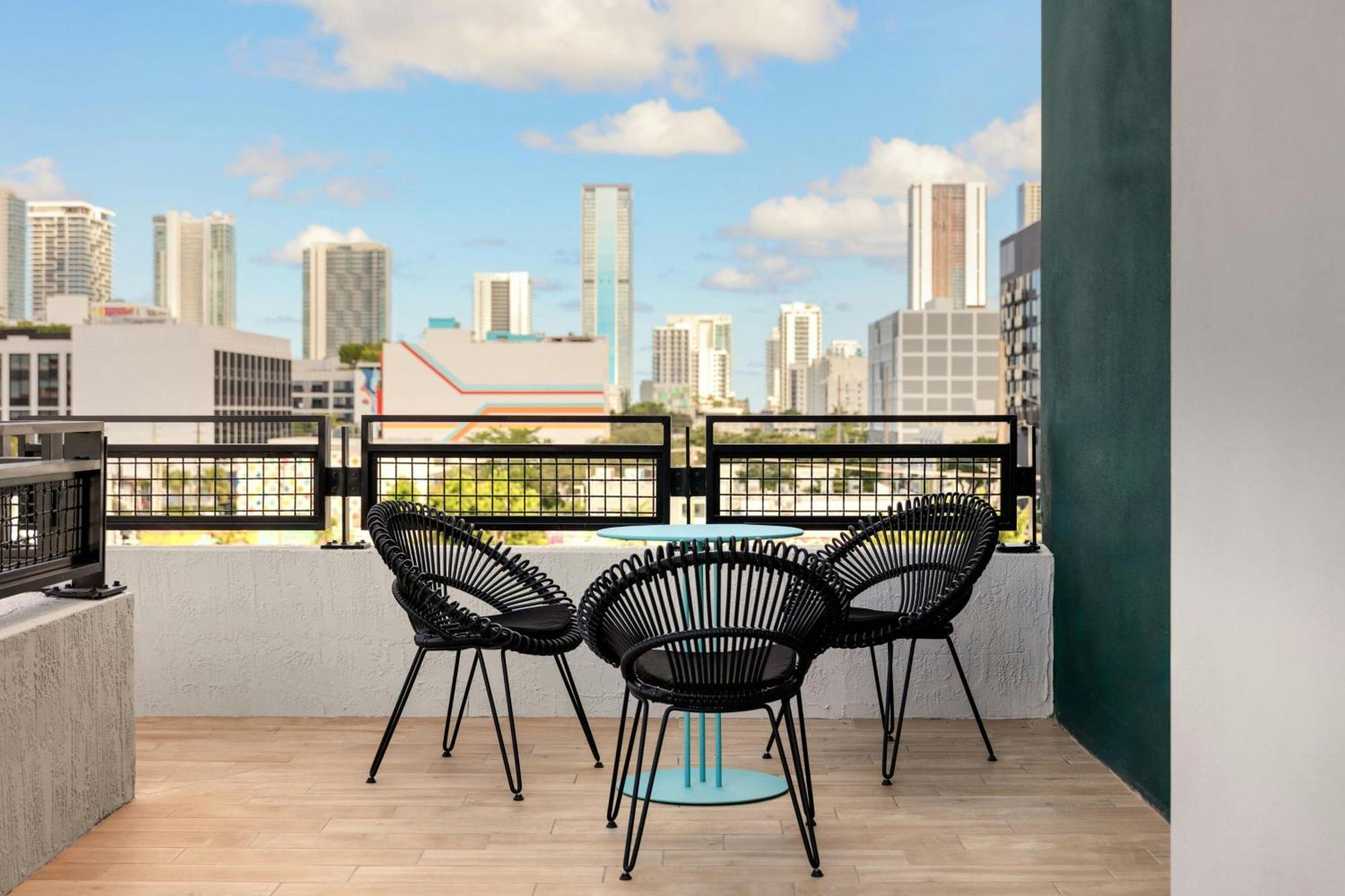 Moxy Miami Wynwood Hotel Exterior photo