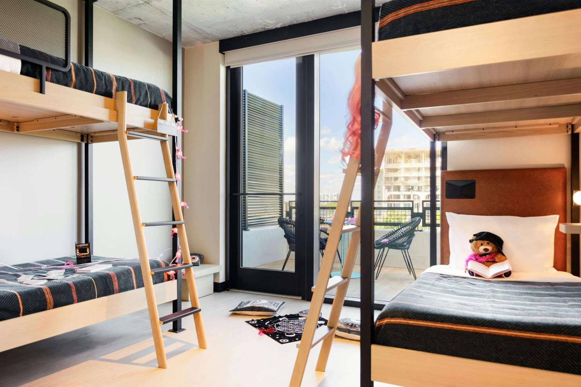 Moxy Miami Wynwood Hotel Exterior photo